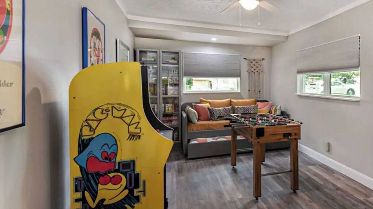 Temple Crest House | 3brm/King*GameRoom*near Bush Gardens, USF& Moffitt