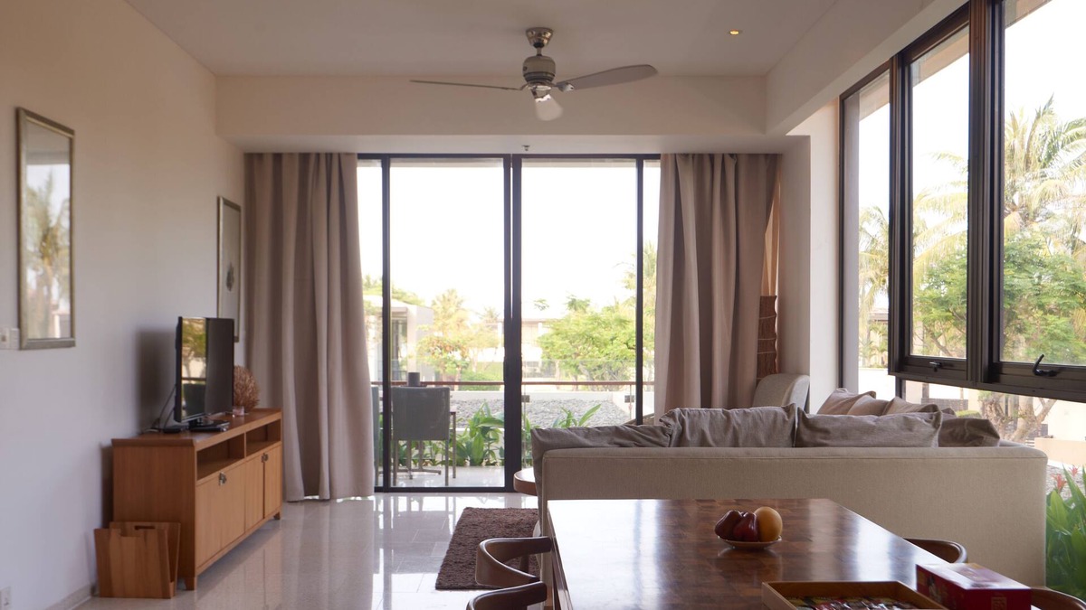 Ngu Hanh Son Apartment | 3BRs Apartment with a Garden - Pool view