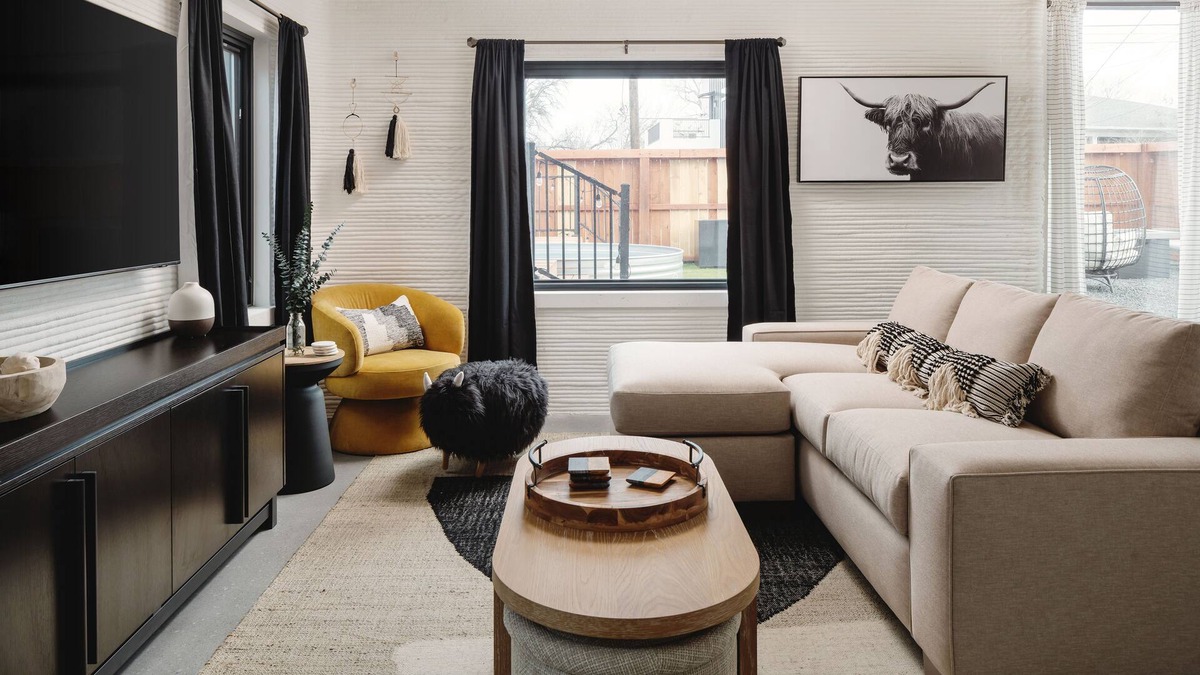 MLK House | 3D Printed House | 4BD 4BA | Cowboy Pool - 10 Minutes From 6th Street