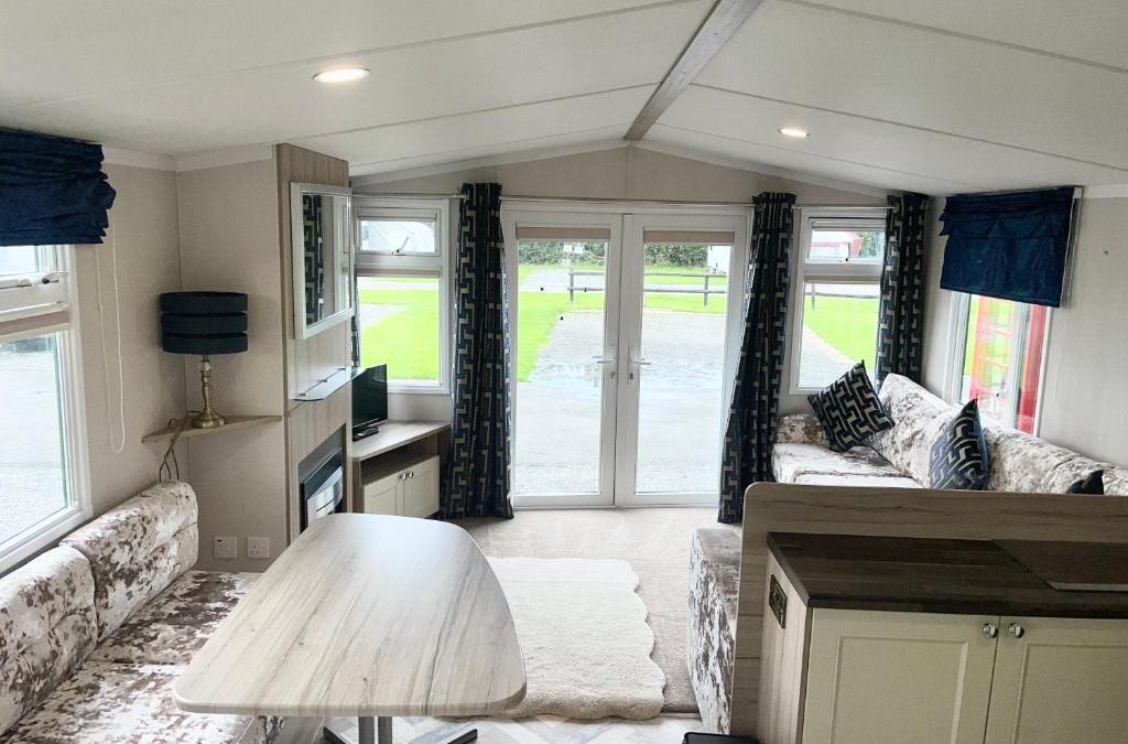 East Drayton Ski Chalet | 3Guest-2bedroom-WiFi-Tv
