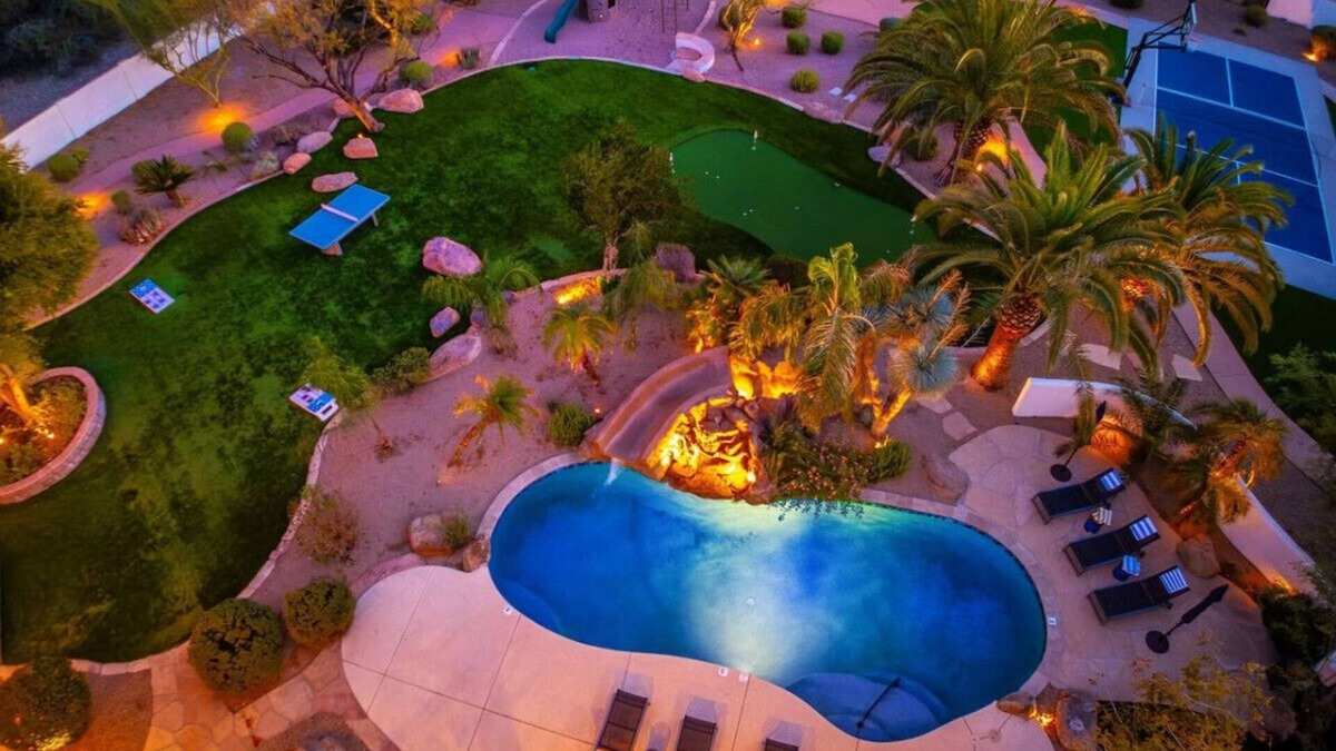 Central Scottsdale Villa | 3Million$ LuxWaterSlide Getaway*PickleBall*Golf*