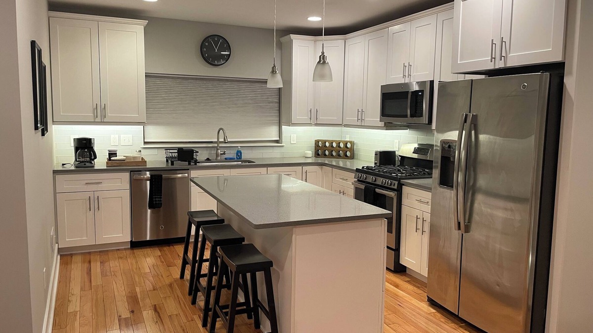 Northern Liberties Condo | 3PM Checkout ~ Modern Condo in Fishtown Philadelphia ~ Spacious!