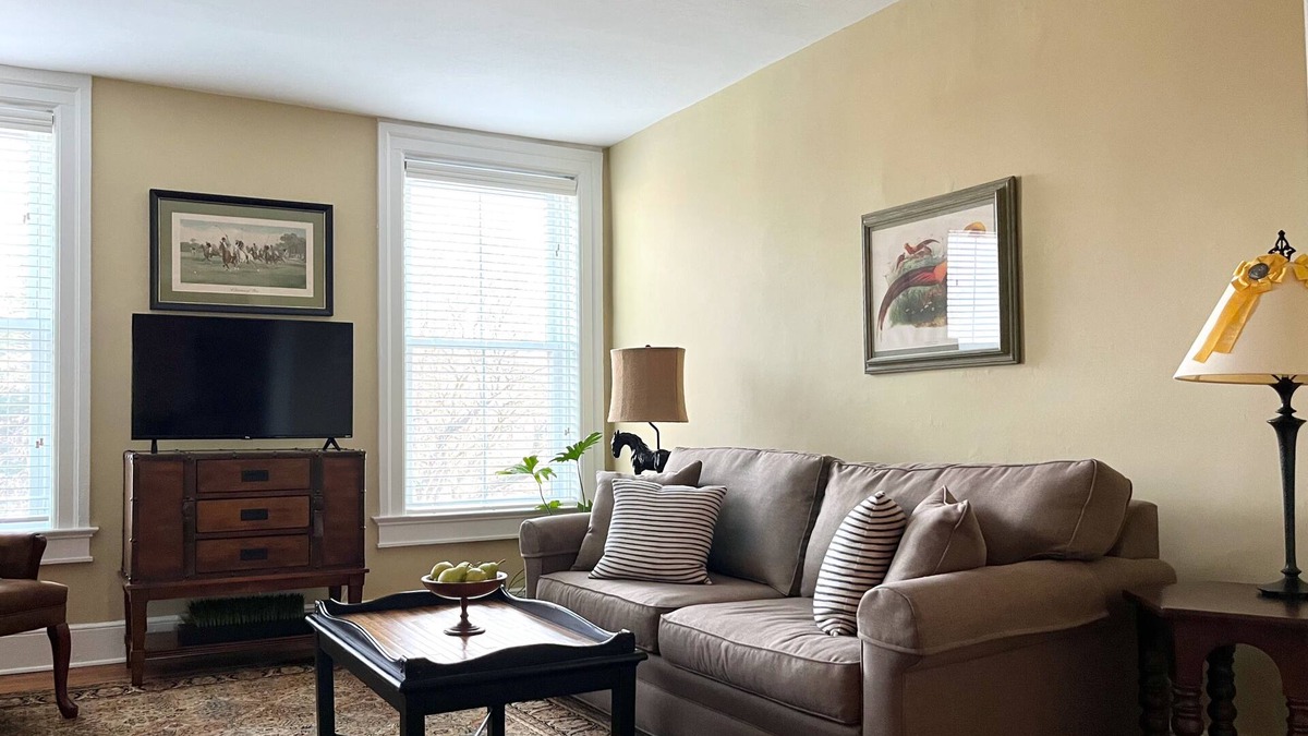 South Main Street Apartment | 3rd of 4 Hotel-Style Apts in Restored Row House - Walk to HWS, Lake, Linden St.