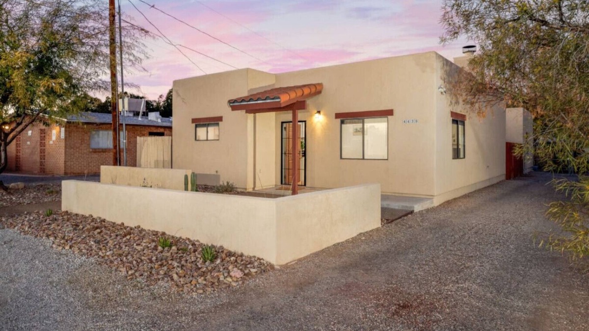 Tucson House | 3rd St Compound (Kathryn & Joey)