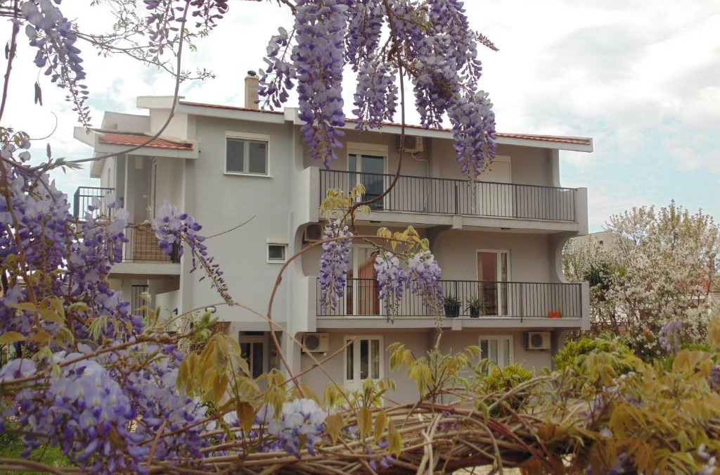 Zeljeznica Apartment | 3rooms,11 people