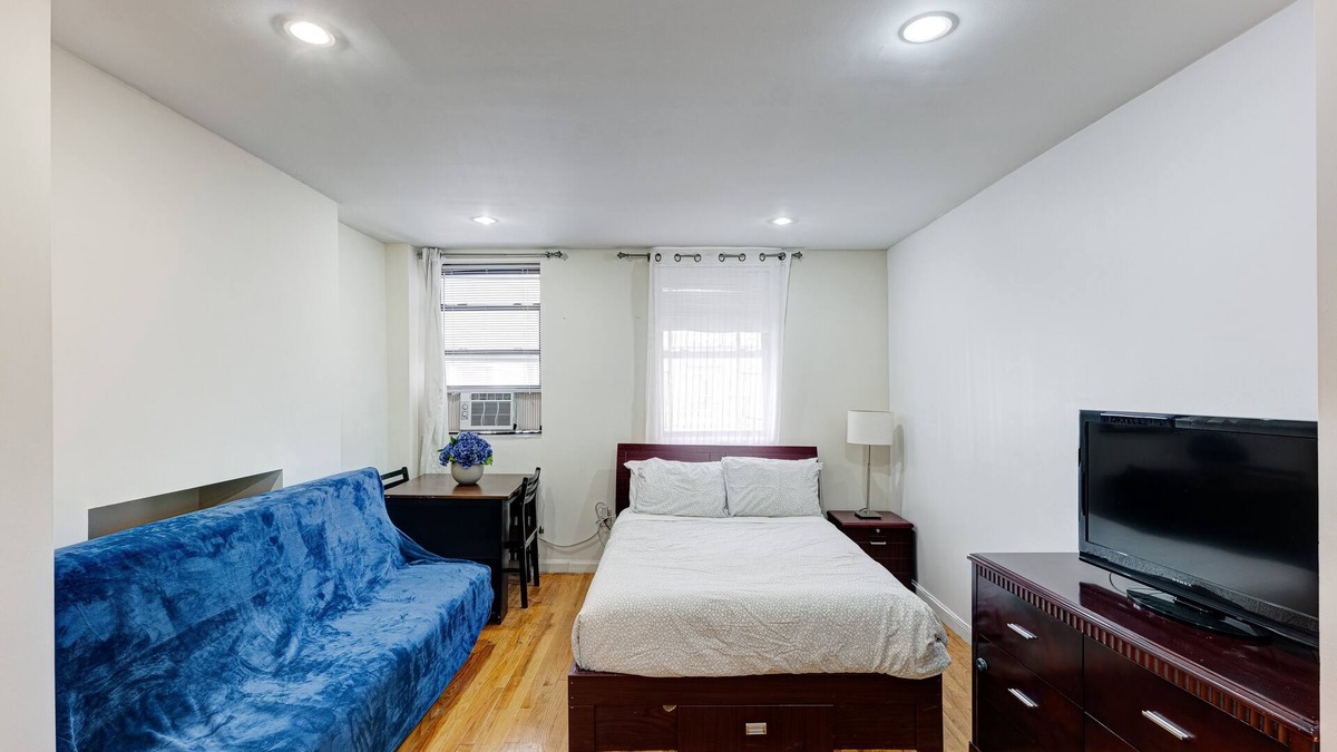 Midtown South Apartment | 3RW Chic Chelsea Studio By The High Line