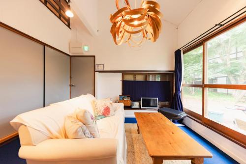 Yamanakako Villa | 4月リニューアルOpen! 全室エアコン完備! Cottage あかいやねー The Red Roof Cottage YamanakaKoー