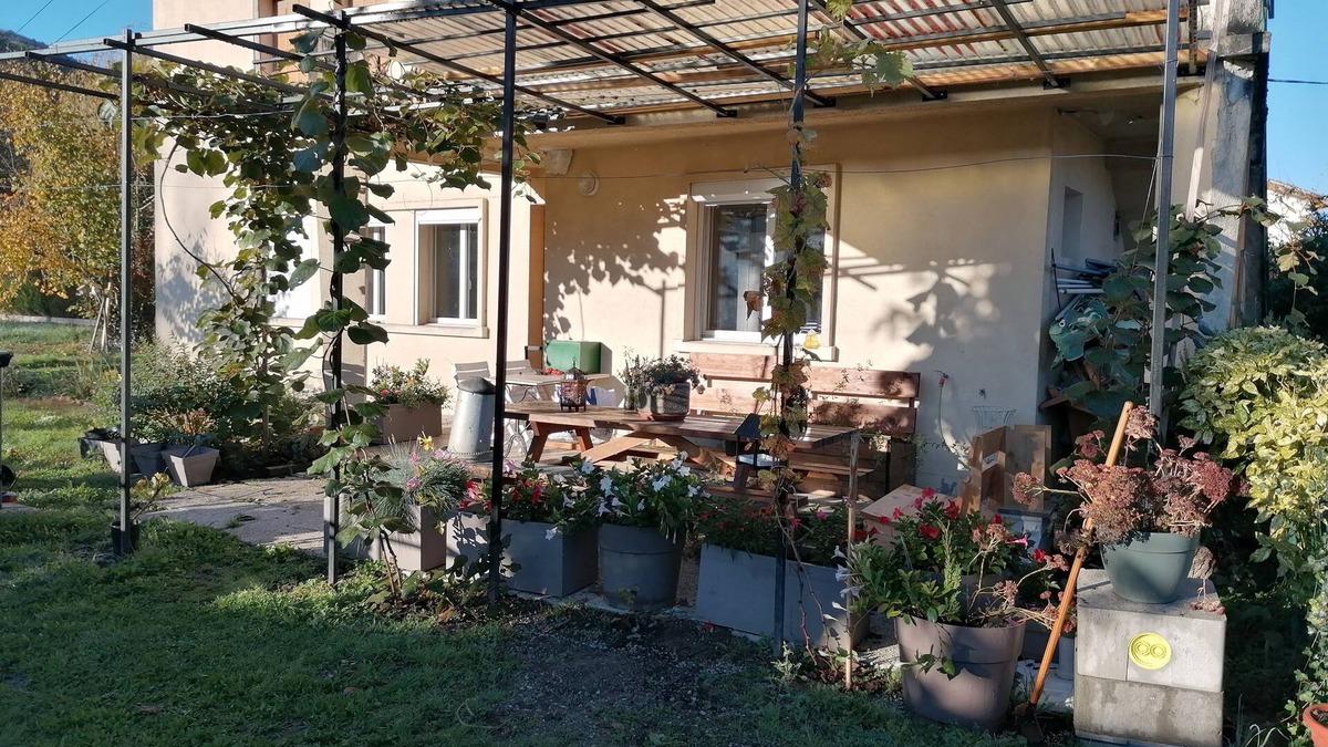 Foix Apartment | 4/5-person garden apartment in renovated villa