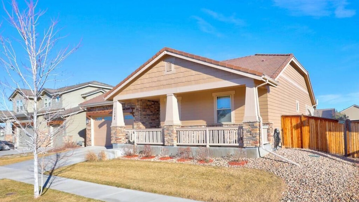 Commerce City House | 4 Bed/3 Bath, Sleeps 12! 20 min DIA, Pets-Large yard; Great for Families!