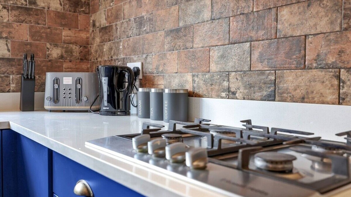 Peninsula House | 4-bed house with parking in Greenwich. Sleeps 10!