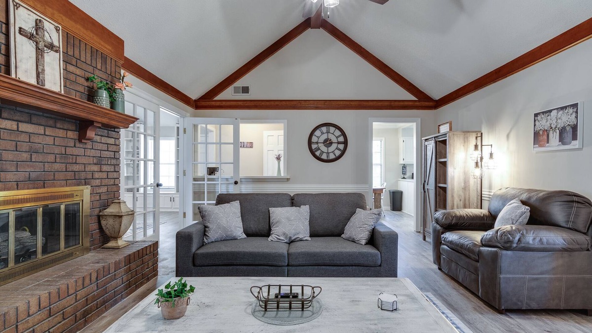 Southaven House | 4-Bedroom, 2-Bath Home with All Amenitiesnnnn