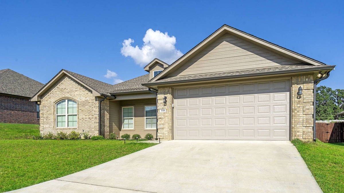 Longview House | 4 bedroom 2 bath Sleeps 8