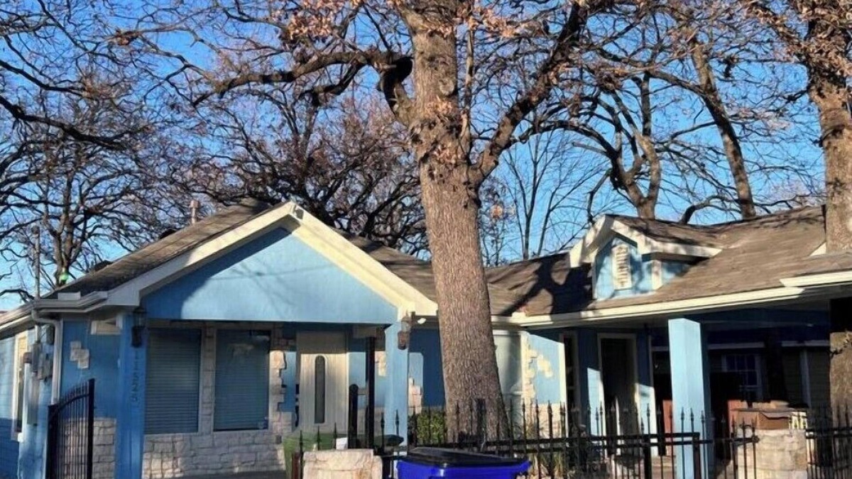 Balch Springs House | 4 bedroom, 2 bath, Large deck, sleeps 12