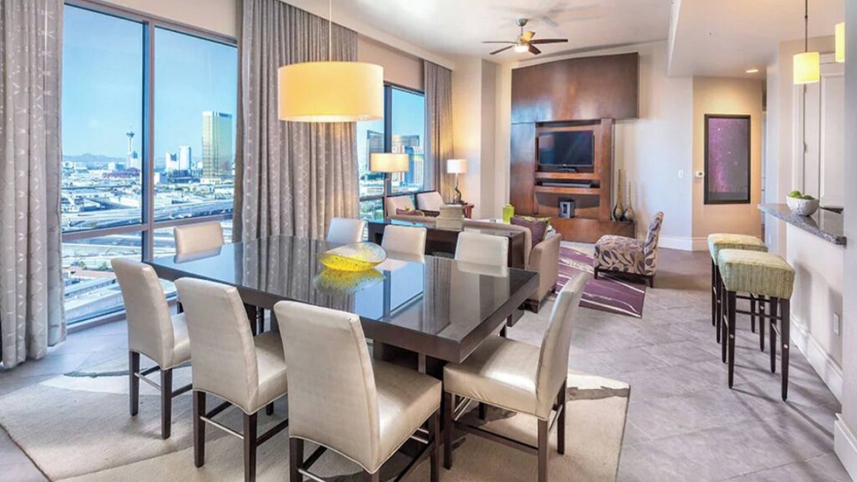 Las Vegas Condo | 4 Bedroom, 4 Bath, Presidential Condo, Sleeps 12, Las Vegas Desert Blue Resort!