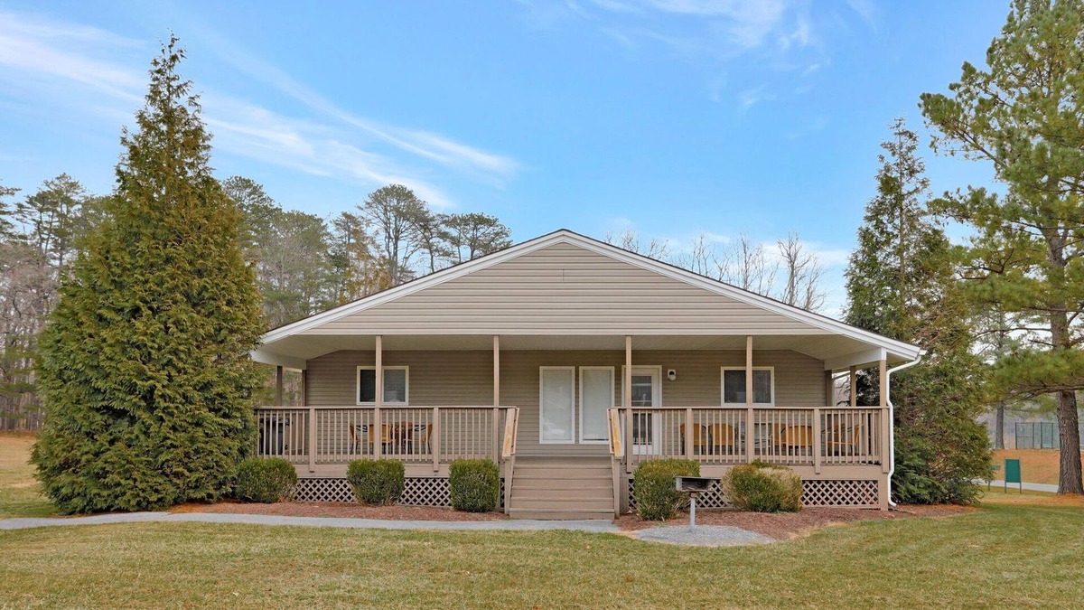 The Woods Cottage | 4 Bedroom/4Bath Cottage