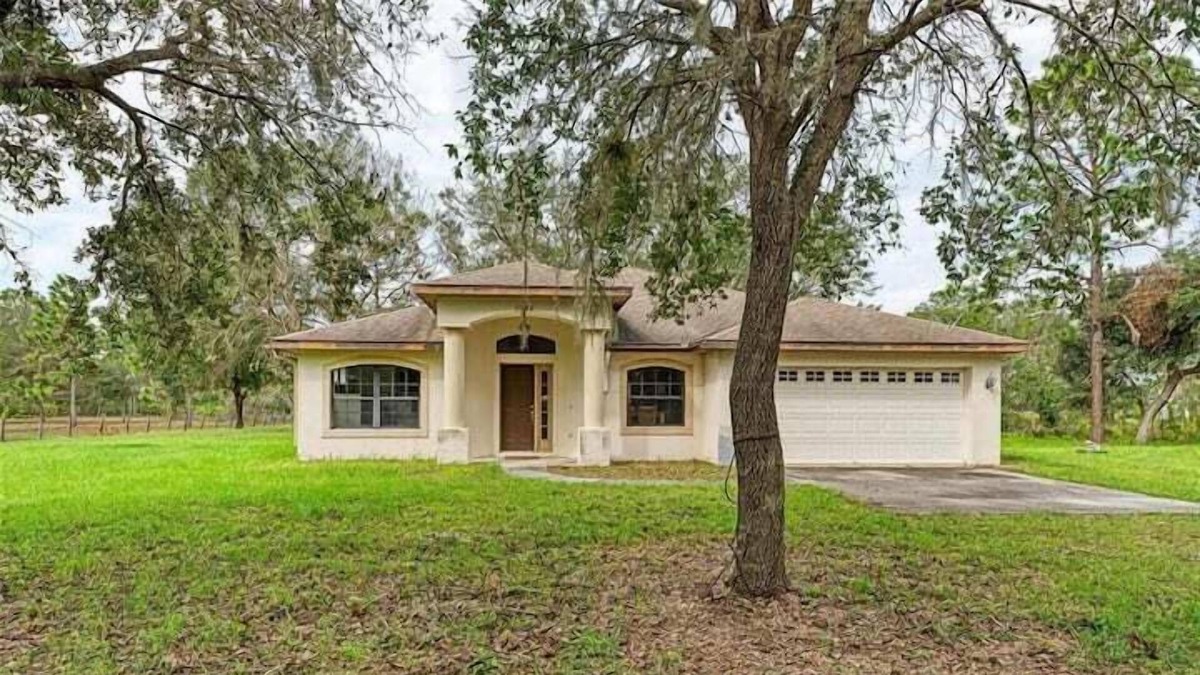 Braden River Apartment | 4 Bedroom 704840 by Houzlet