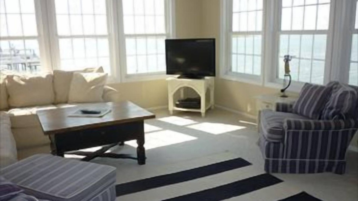 Beach Haven Gardens House | 4 bedroom accommodation in Beach Haven Gardens