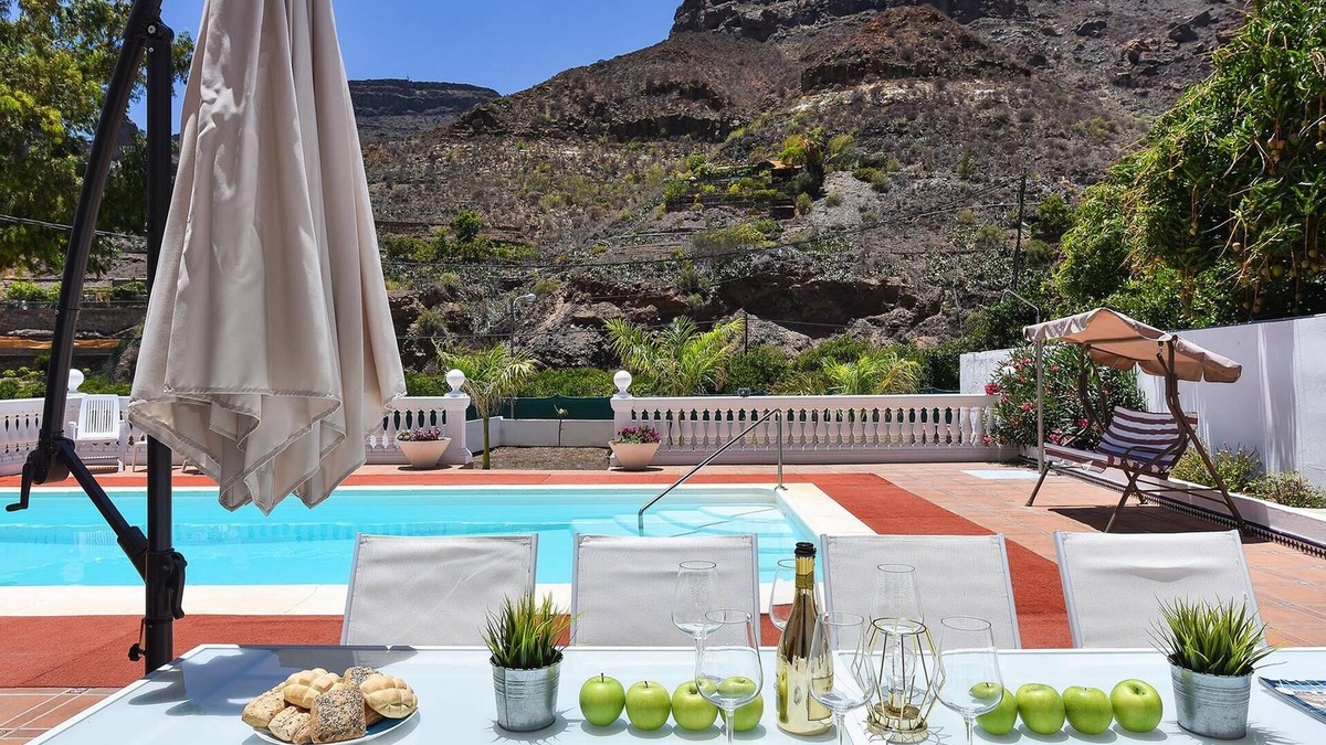 San Bartolome de Tirajana House | 4 bedroom accommodation in Cercado De Espino