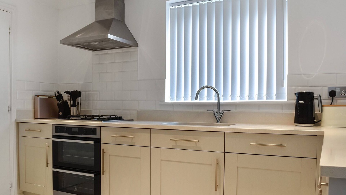 Middlesbrough Cottage | 4 bedroom accommodation in Middlesborough