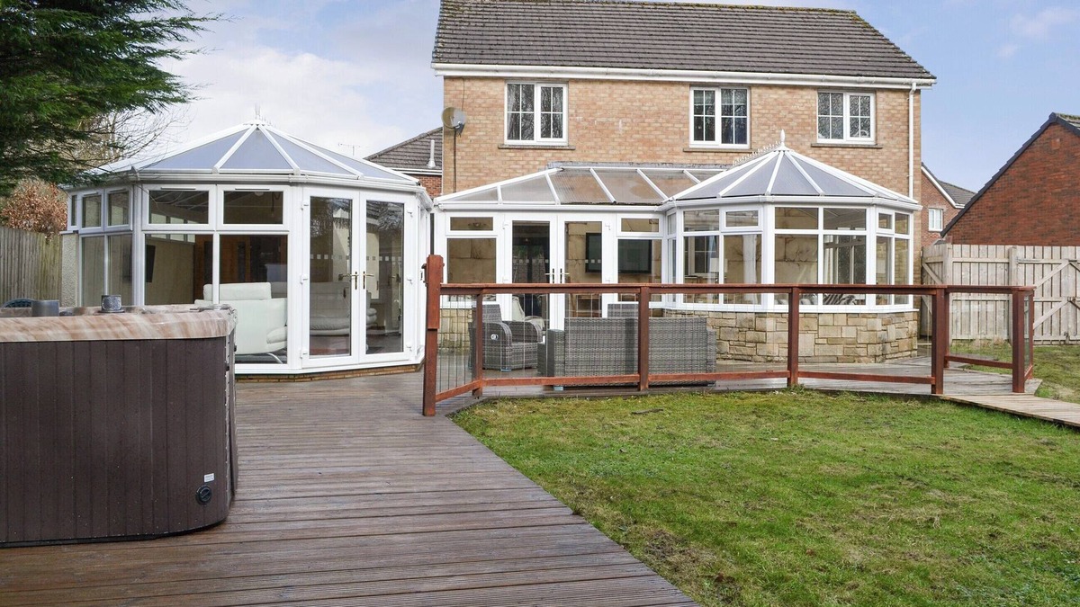 Rowrah Cottage | 4 bedroom accommodation in Rowrah, near Frizington