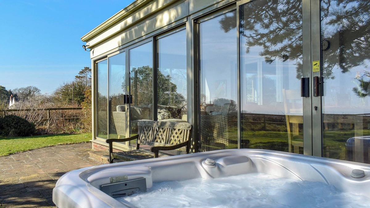 Rousdon Cottage | 4 bedroom accommodation in Rousdon, near Lyme Regis