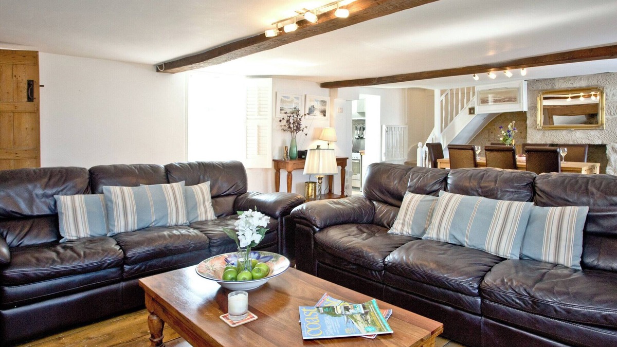 Portland House | 4 bedroom accommodation in Portland