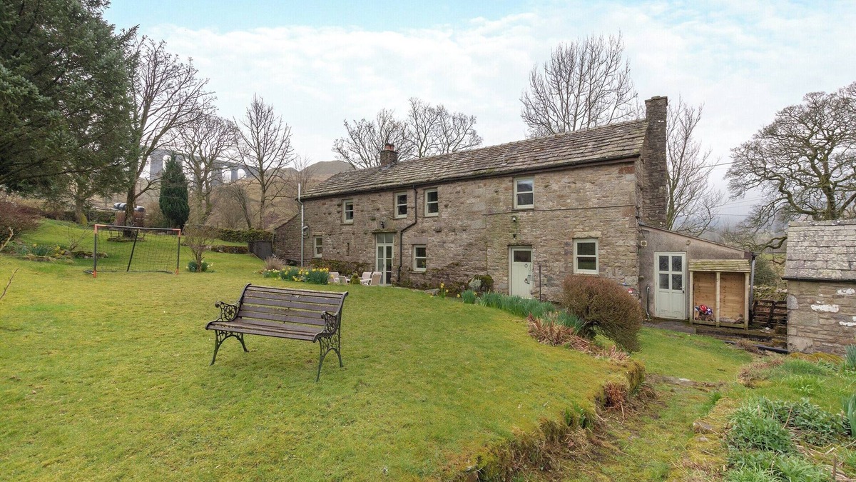 Sedbergh Cottage | 4 bedroom accommodation in Sedbergh