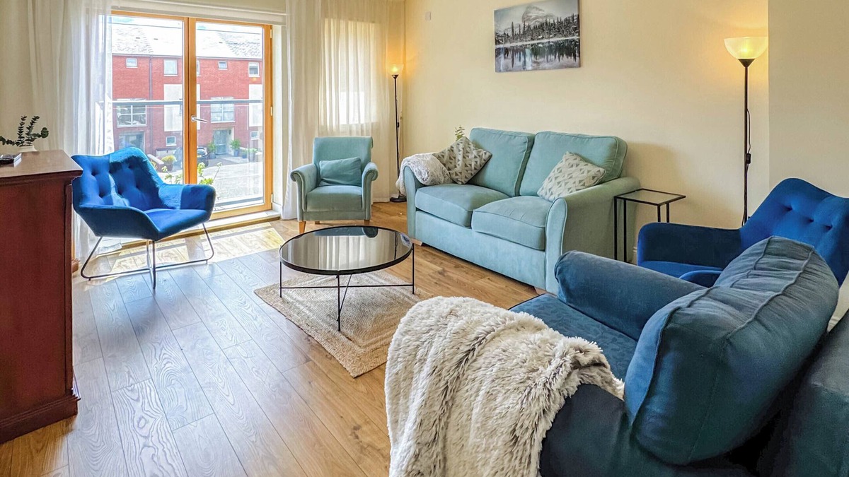 St. Thomas Cottage | 4 bedroom accommodation in Swansea