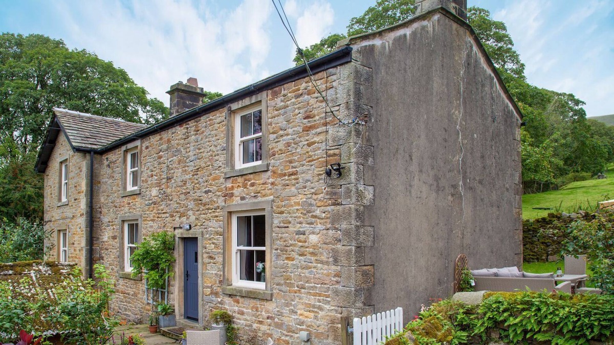 Fence Cottage | 4 bedroom accommodation in Pendleton, near Clitheroe