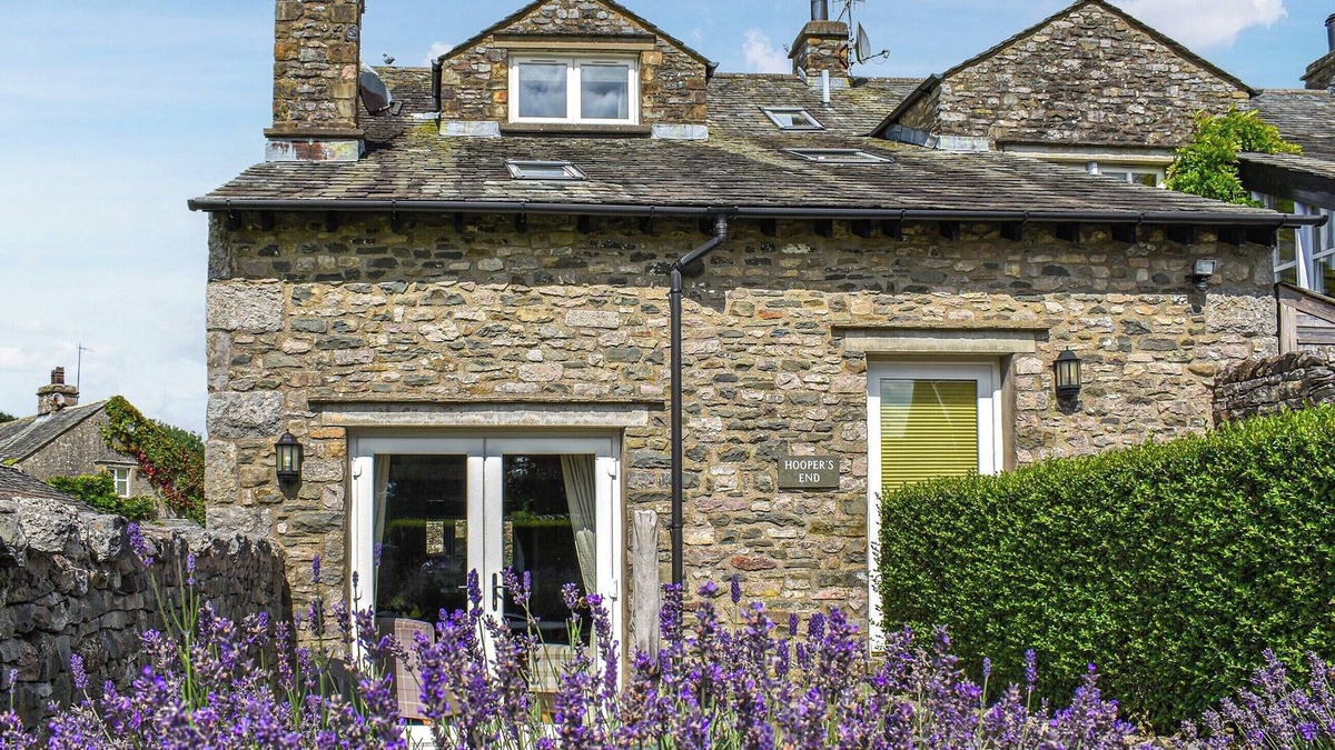 Sedgwick Cottage | 4 bedroom accommodation in Sedgwick, near Kendal