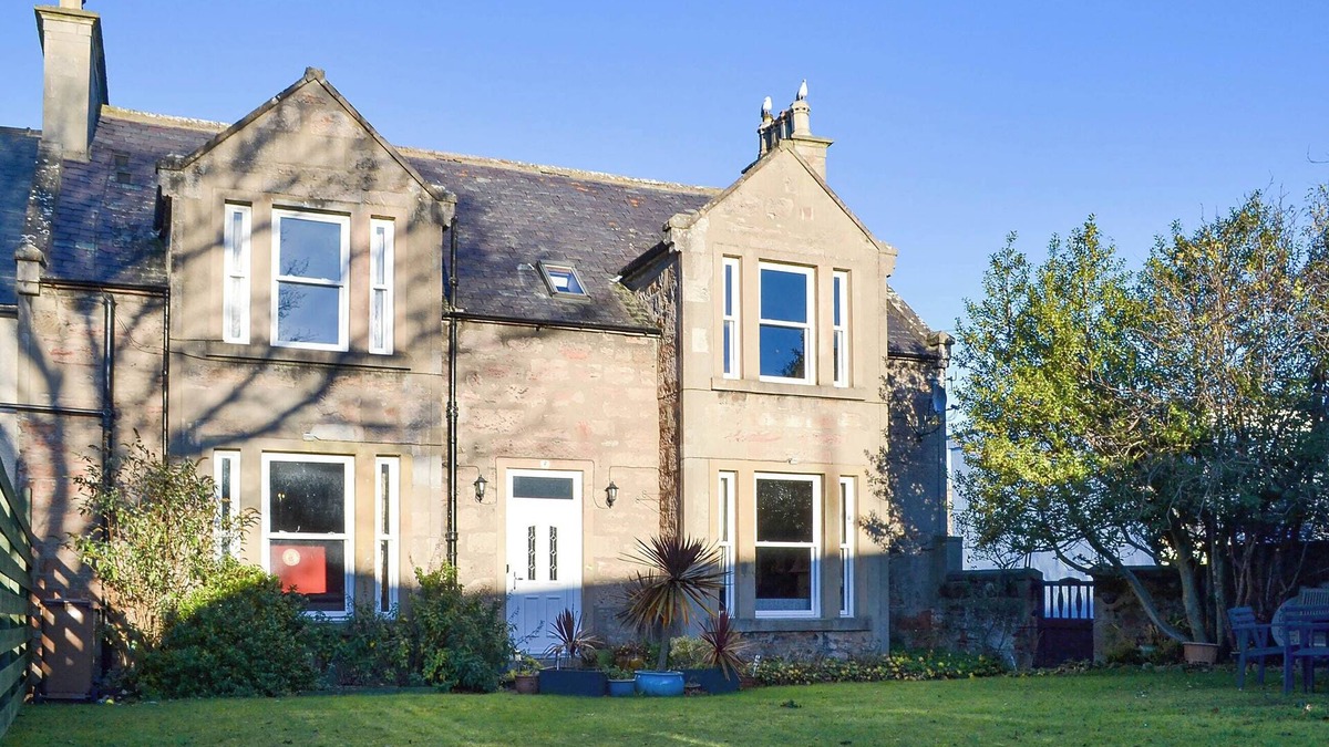 Nairn Cottage | 4 bedroom accommodation in Nairn