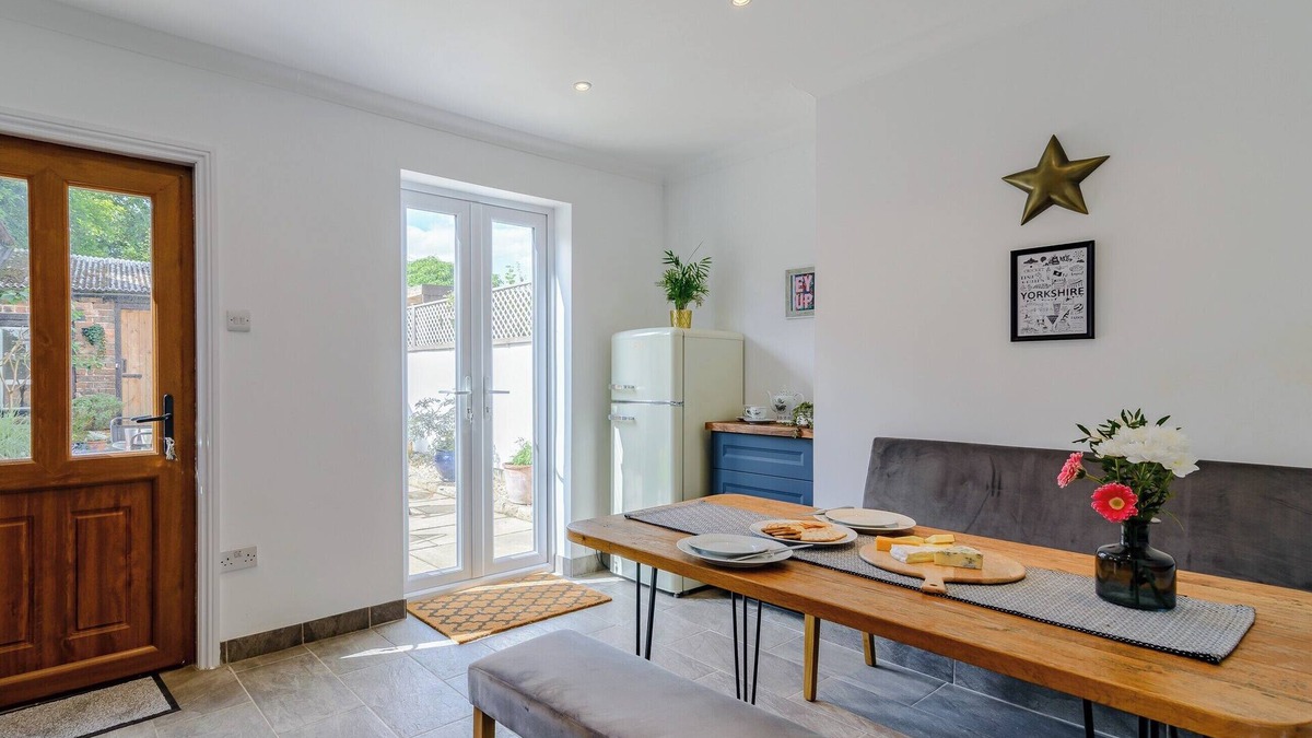 Rainton Cottage | 4 bedroom accommodation in Rainton, near Thirsk