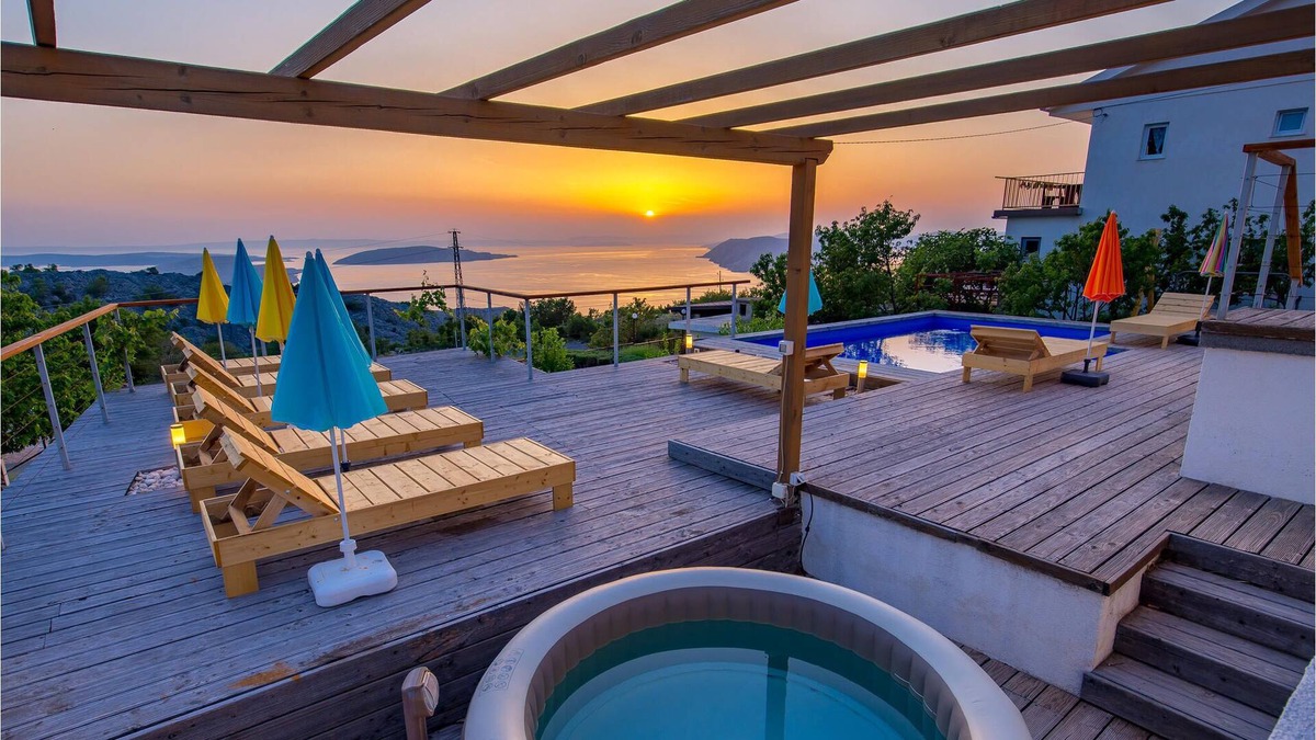 Lukovo House | 4 bedroom accommodation in Lukovo