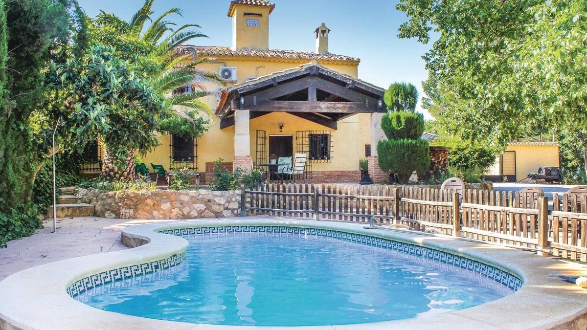 Fuente Alamo House | 4 bedroom amazing home in Albacete