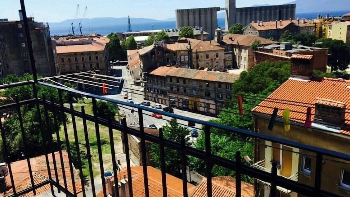 Rijeka Apartment | 4 bedroom apartment Rijeka view