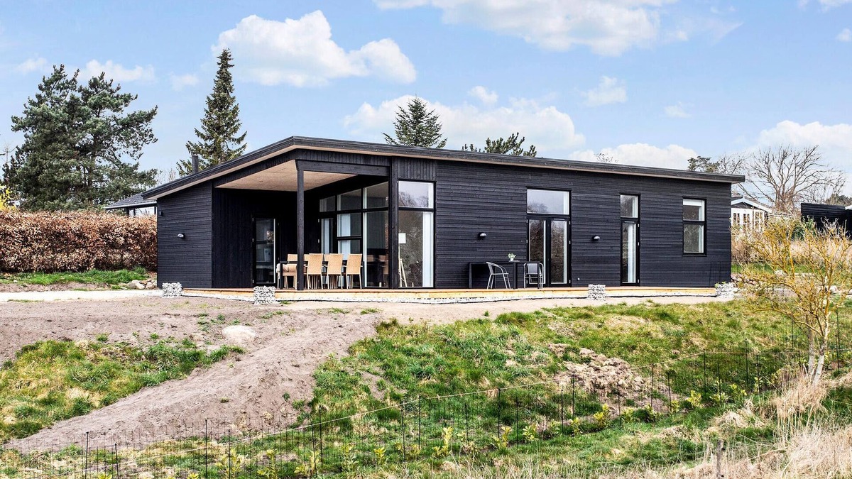 Store Kongsmark House | 4 bedroom awesome home in Slagelse
