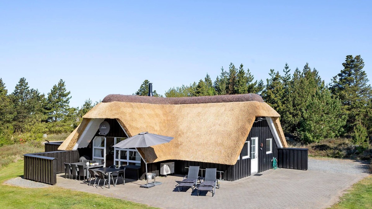 Kongsmark House | 4 bedroom awesome home in Rømø