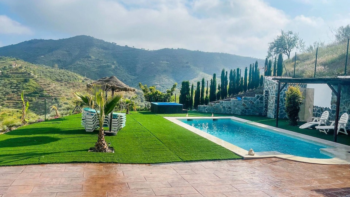 Arenas House | 4 bedroom beautiful home in Arenas