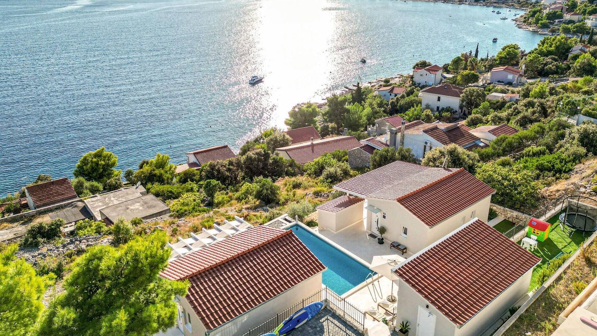 Sevid House | 4 bedroom beautiful home in Sevid