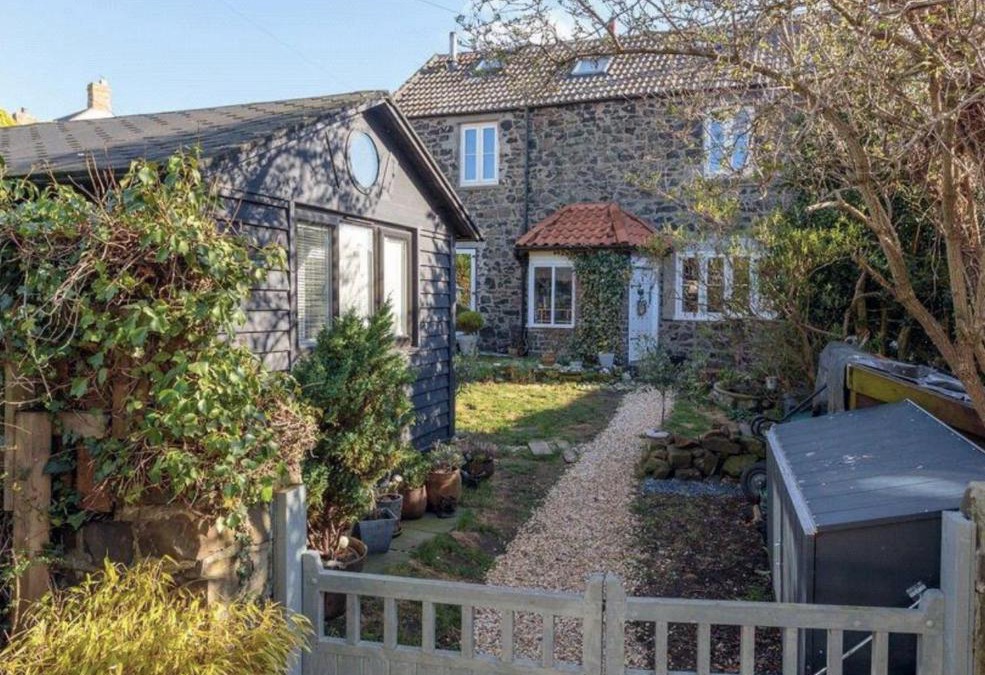 Embleton House | 4 bedroom coastal cottage with walled garden