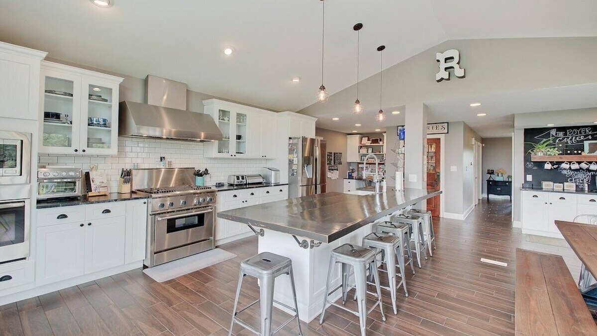 Greenwood House | 4 bedroom executive home with heated Pool!