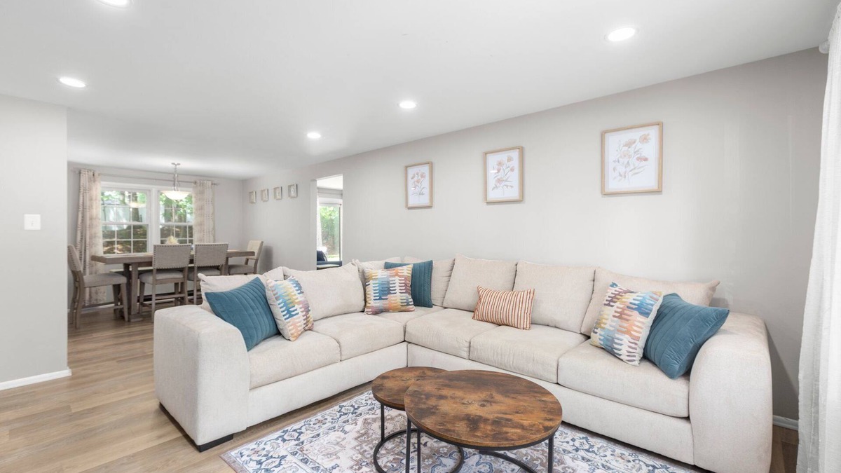 Fredericksburg House | 4-bedroom house in peaceful Fredericksburg VA with WiFi, AC Enjoy your stay