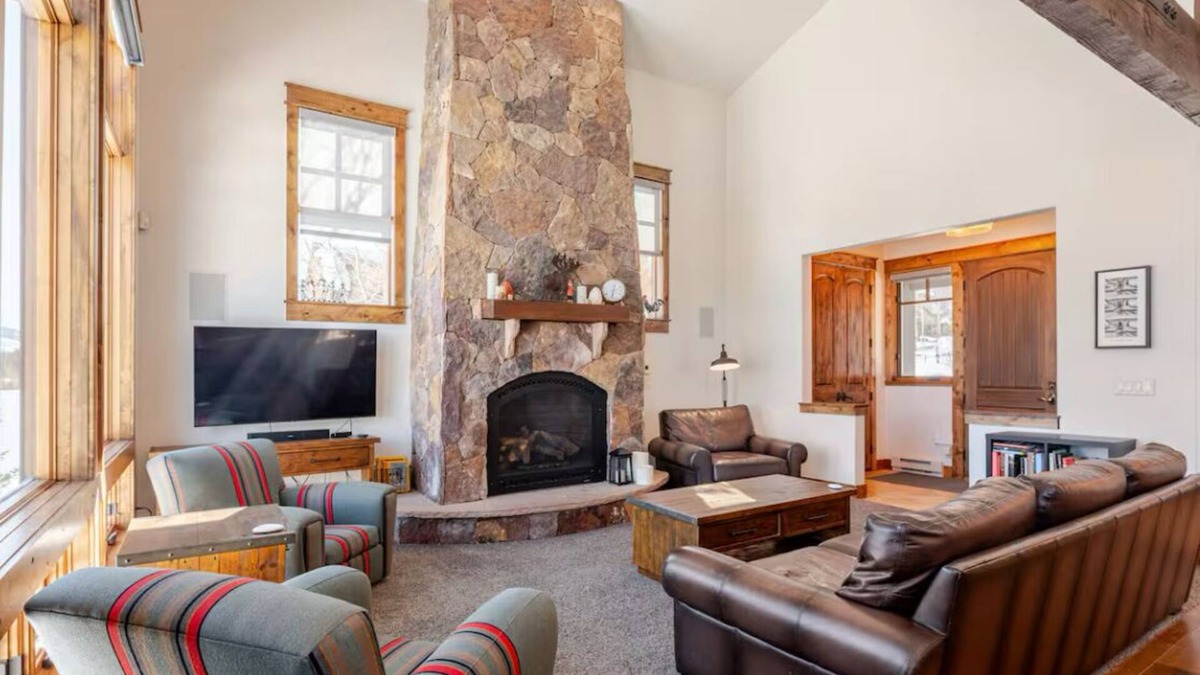 Summit Cove House | 4-bedroom house in marvelous Dillon with hot tub and sauna. Pet Friendly.