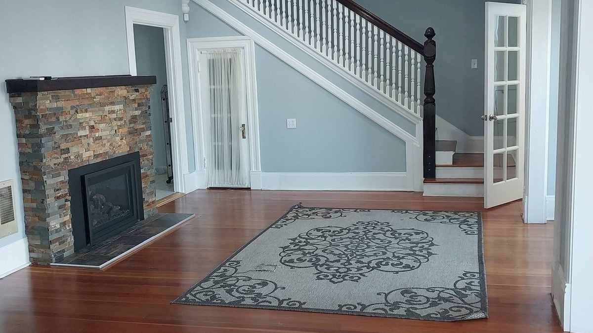 Everett House | 4-bedroom house in nice Everett with WiFi, AC