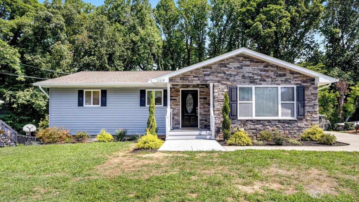 Camp Springs House | 4-bedroom house in awesome Temple Hills with AC, WiFi. Enjoy your stay