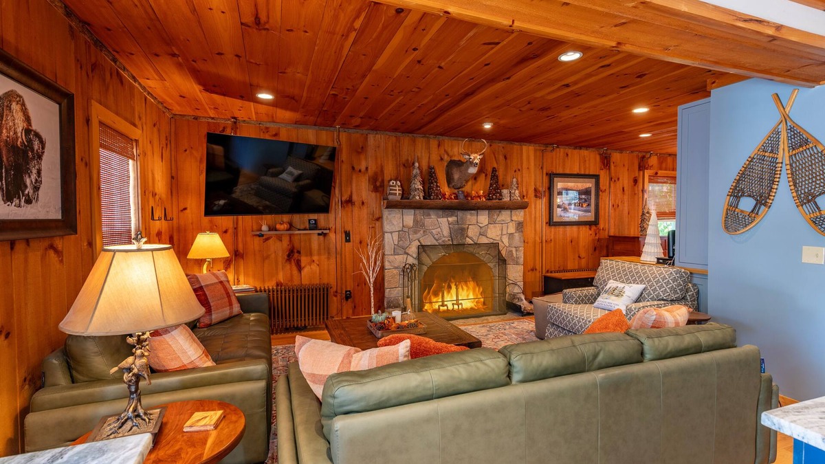 Lake Placid House | 4-bedroom house - Walking distance to town - With A/C