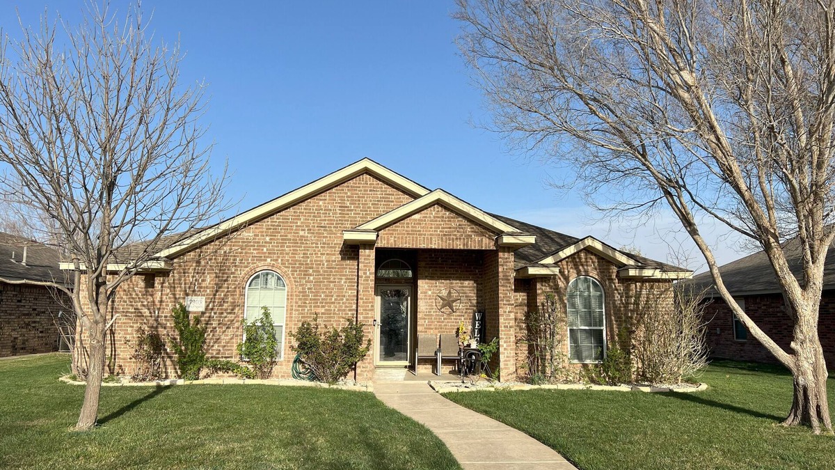 Amarillo House | 4-bedroom house within City View Amarillo with all you need for your stay.