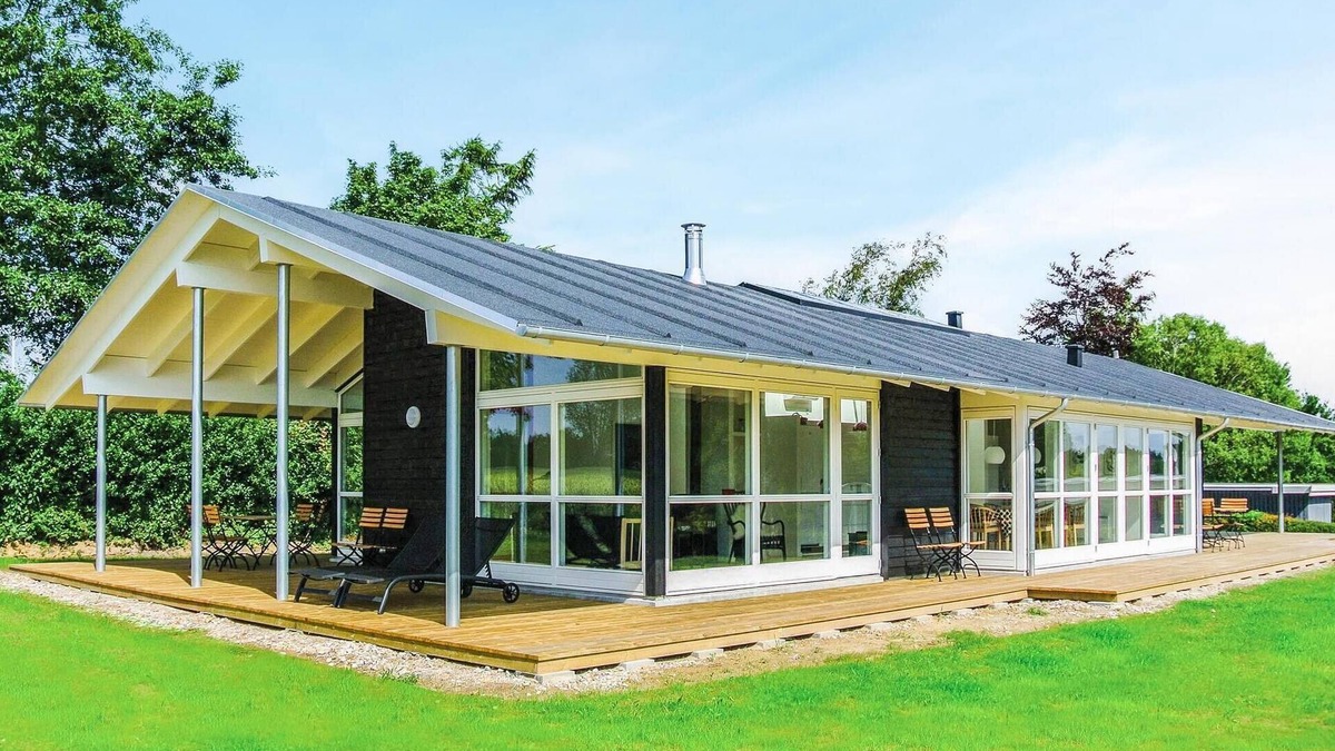 Østerskov House | 4 bedroom nice home in Humble