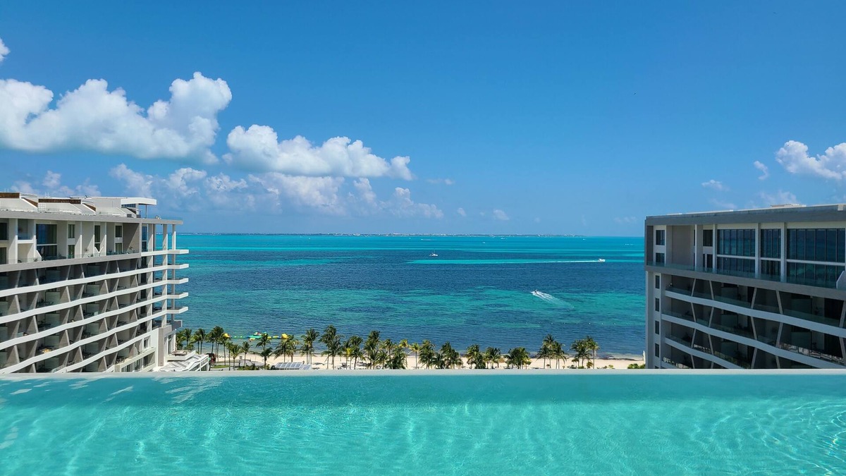 Downtown Cancun Resort | 4 Bedroom Penthouse in Cancun – Spend Christmas in Paradise!