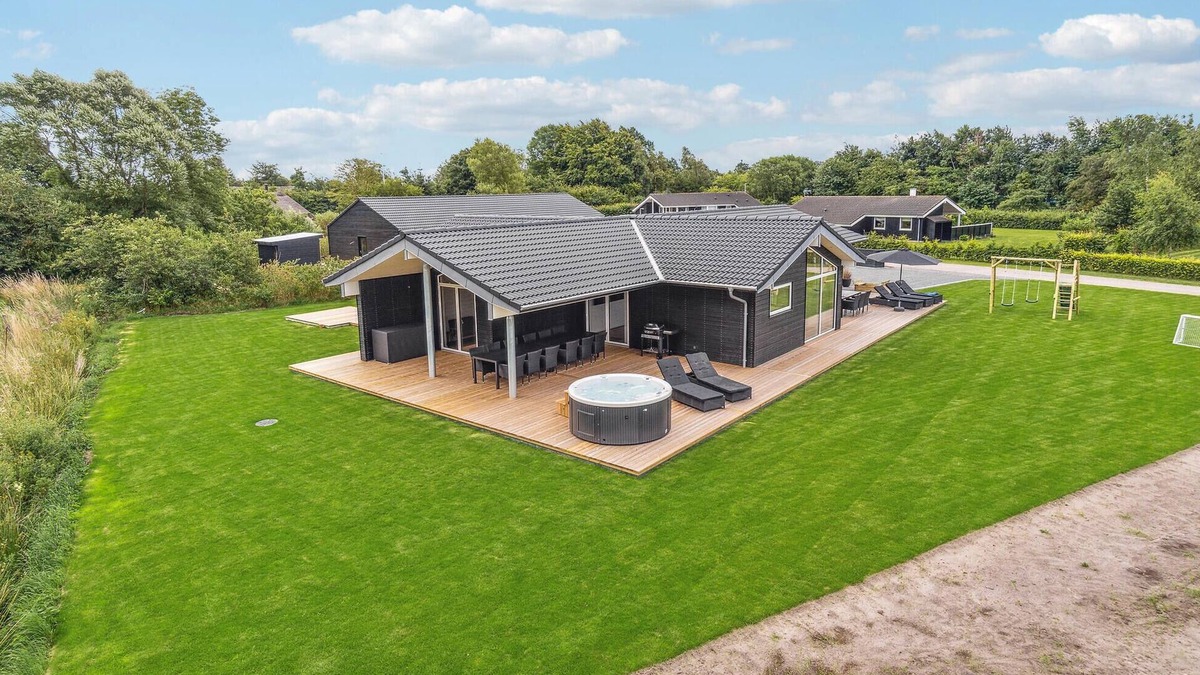Nørre Hurup House | 4 bedroom pet friendly home in Hadsund